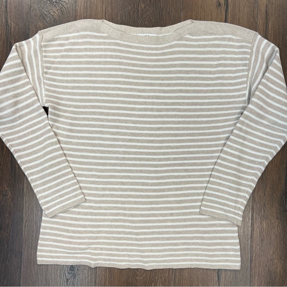 Vineyard Vines Oatmeal/Heather Striped Boatneck Sweater SZ MED - Picture 1 of 3